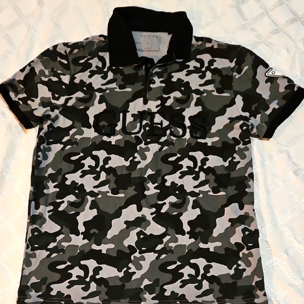 GUESS Camouflage Polo Shirt